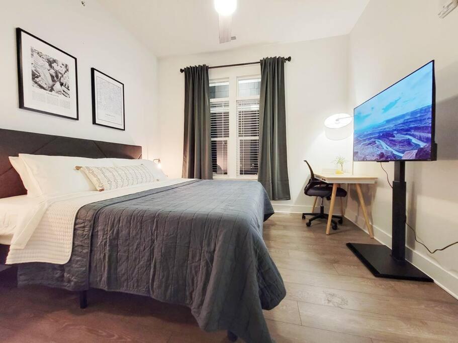 דירות שרלוט New Stylish Getaway- 5 Mil To Uptown/3 Smart Tvs! מראה חיצוני תמונה