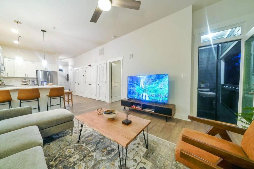 דירות שרלוט New Stylish Getaway- 5 Mil To Uptown/3 Smart Tvs! מראה חיצוני תמונה